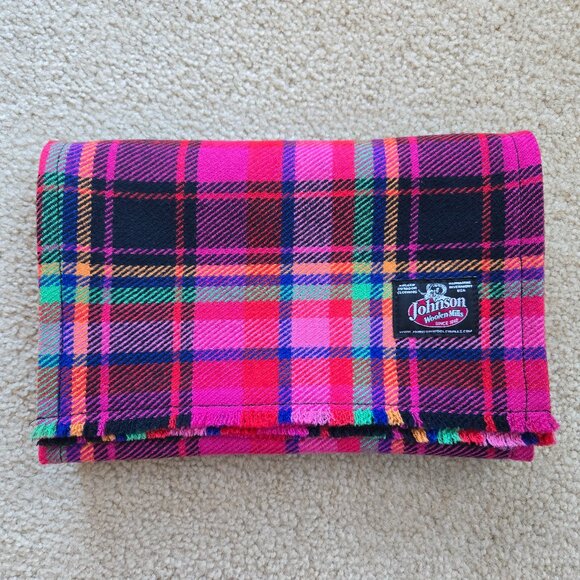 Johnson Woolen Mills Accessories - NWOT *HOT PINK* Plaid Lambswool Scarf Johnson Woolen Mills